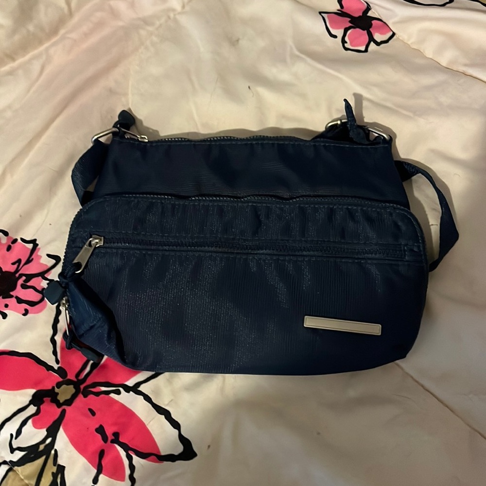 Small navy bag